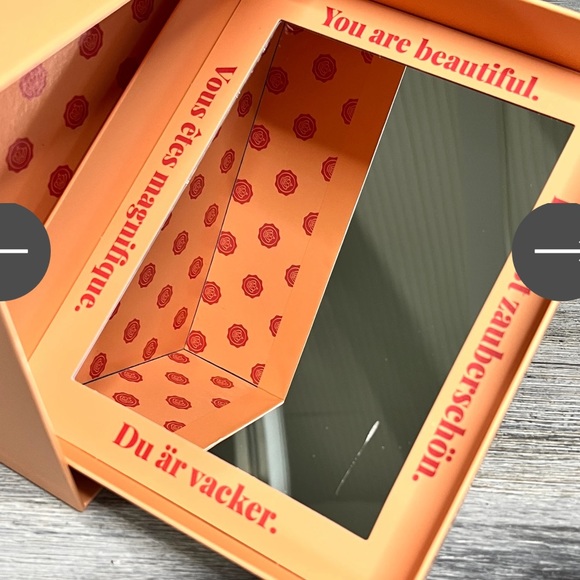 GLOSSYBOX ORANGE LIMITED EDITION STORAGE BOX - Picture 3 of 8